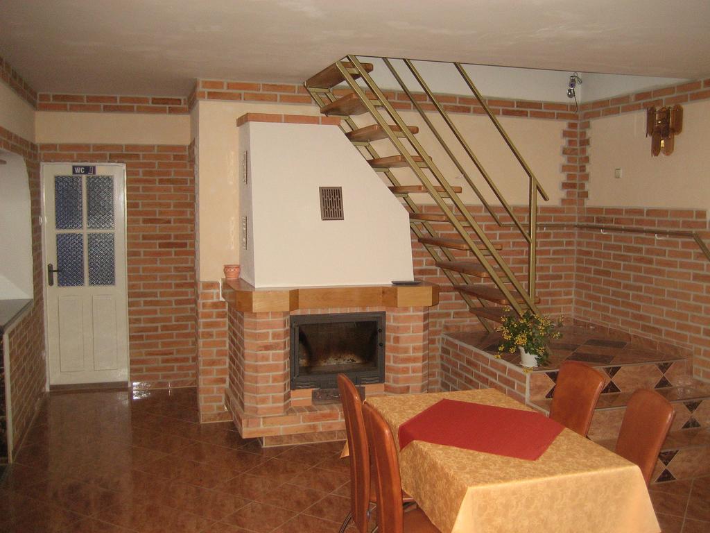Pensiunea Colt Alb Baile Homorod Exterior photo